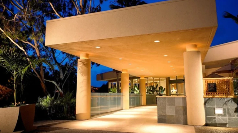 Embassy Suites by Hilton San Diego La Jolla